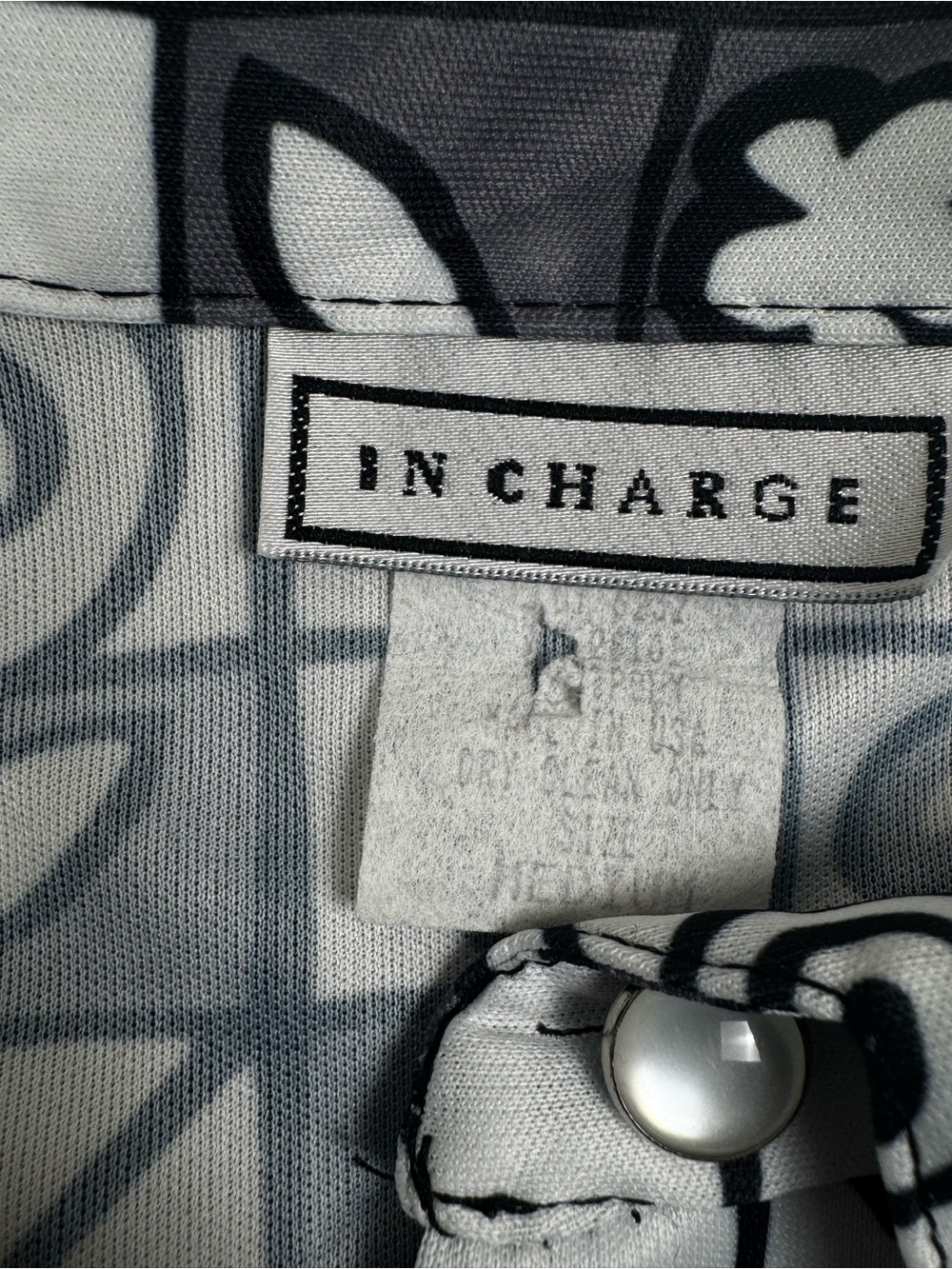 Y2K Vintage In Charge Floral Abstract Button Down Short Sleeve Shirt Medium - Picture 7 of 7